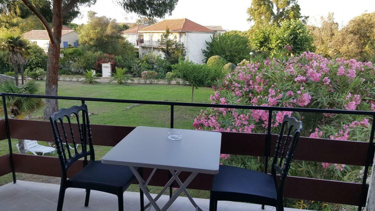 Residence Di A Serra 칼비 외부 사진